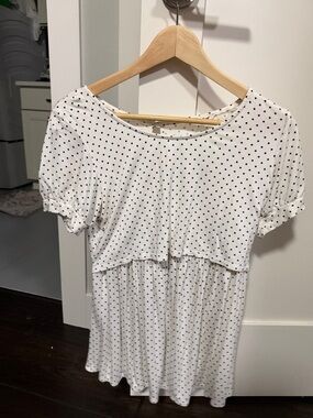 Hello MIZ White shirt with Black Polka Dots - Midi Nursing-Friendly